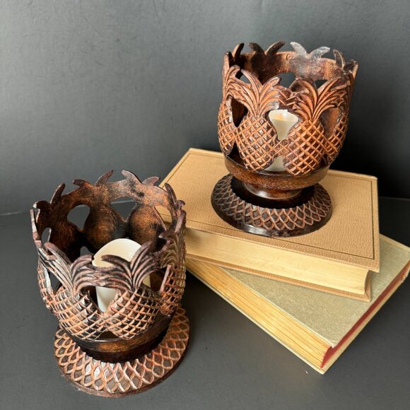 Pineapple Pedestal Candleholders Set of 2 Metal Art - Picture 15 of 15